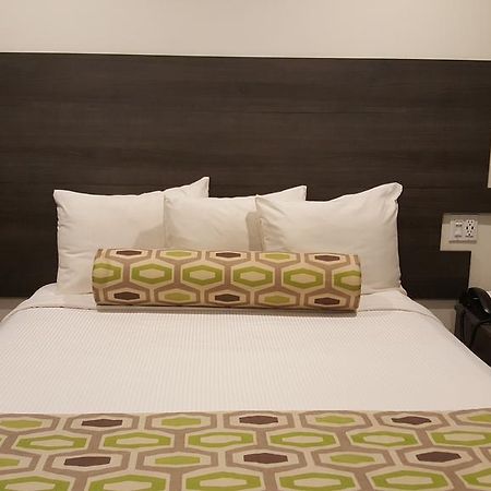 Jewel City Inn Глендейл Экстерьер фото